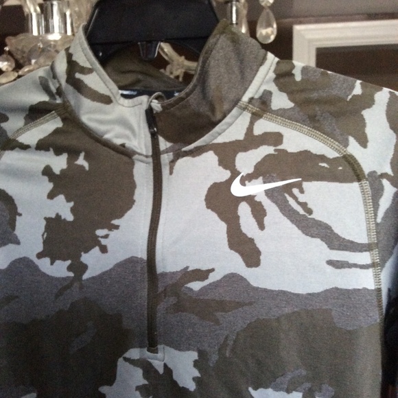 Nike RUNNING Camo Long Sleeve Top - Picture 9 of 14